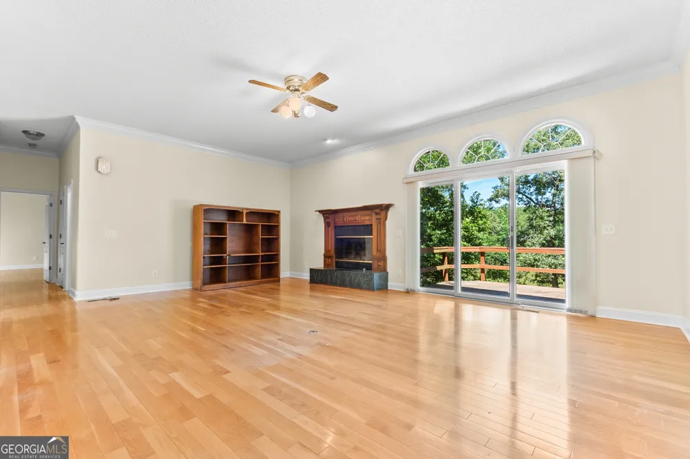 114 Holly DR Warner Robins, GA 31088