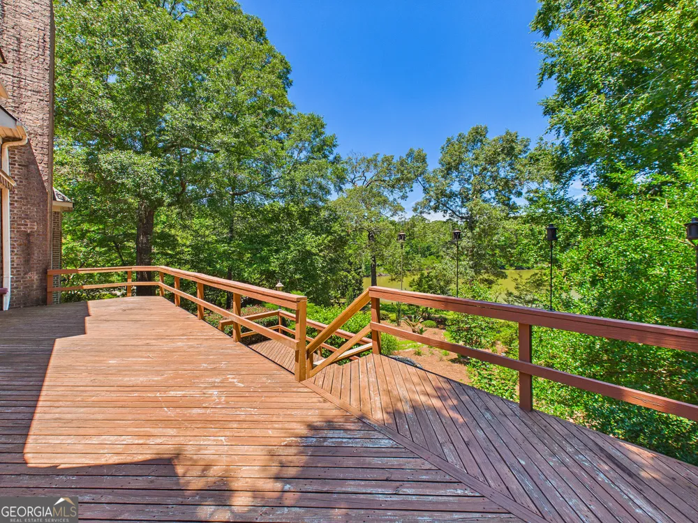 114 Holly DR Warner Robins, GA 31088