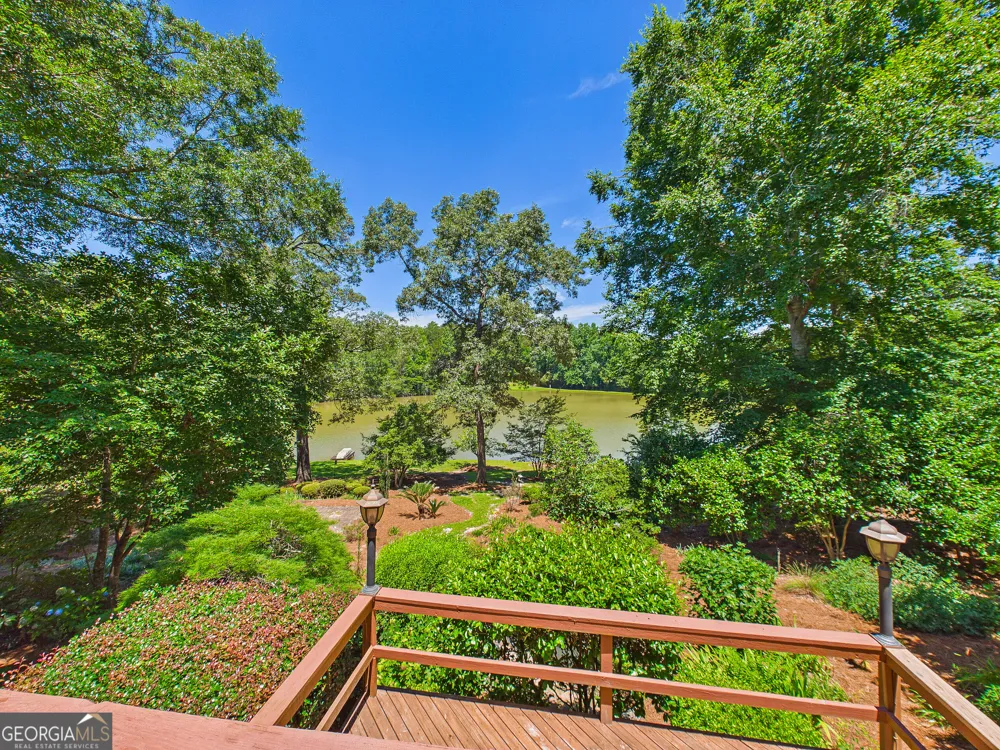 114 Holly DR Warner Robins, GA 31088