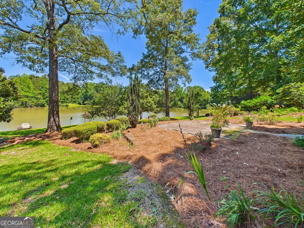 114 Holly DR Warner Robins, GA 31088