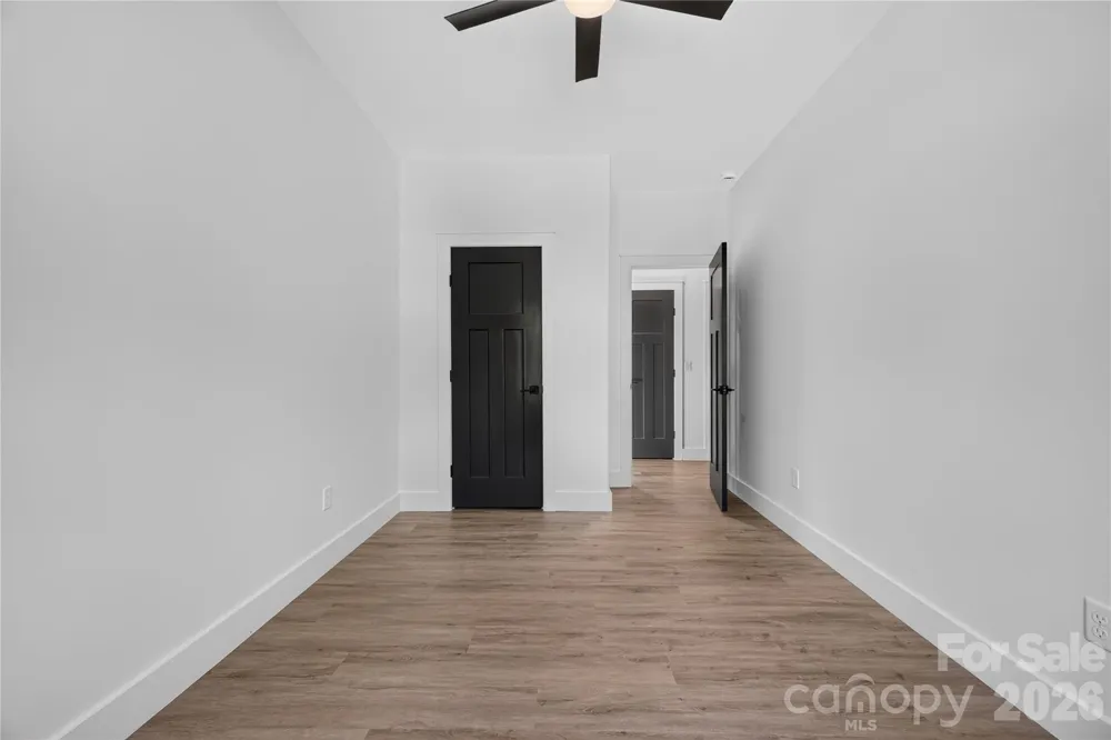 1013 Fassifern Court Hendersonville, NC 28791