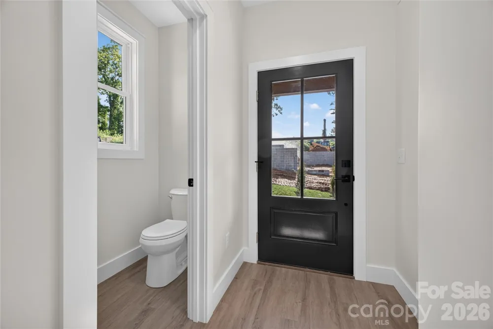 1013 Fassifern Court Hendersonville, NC 28791