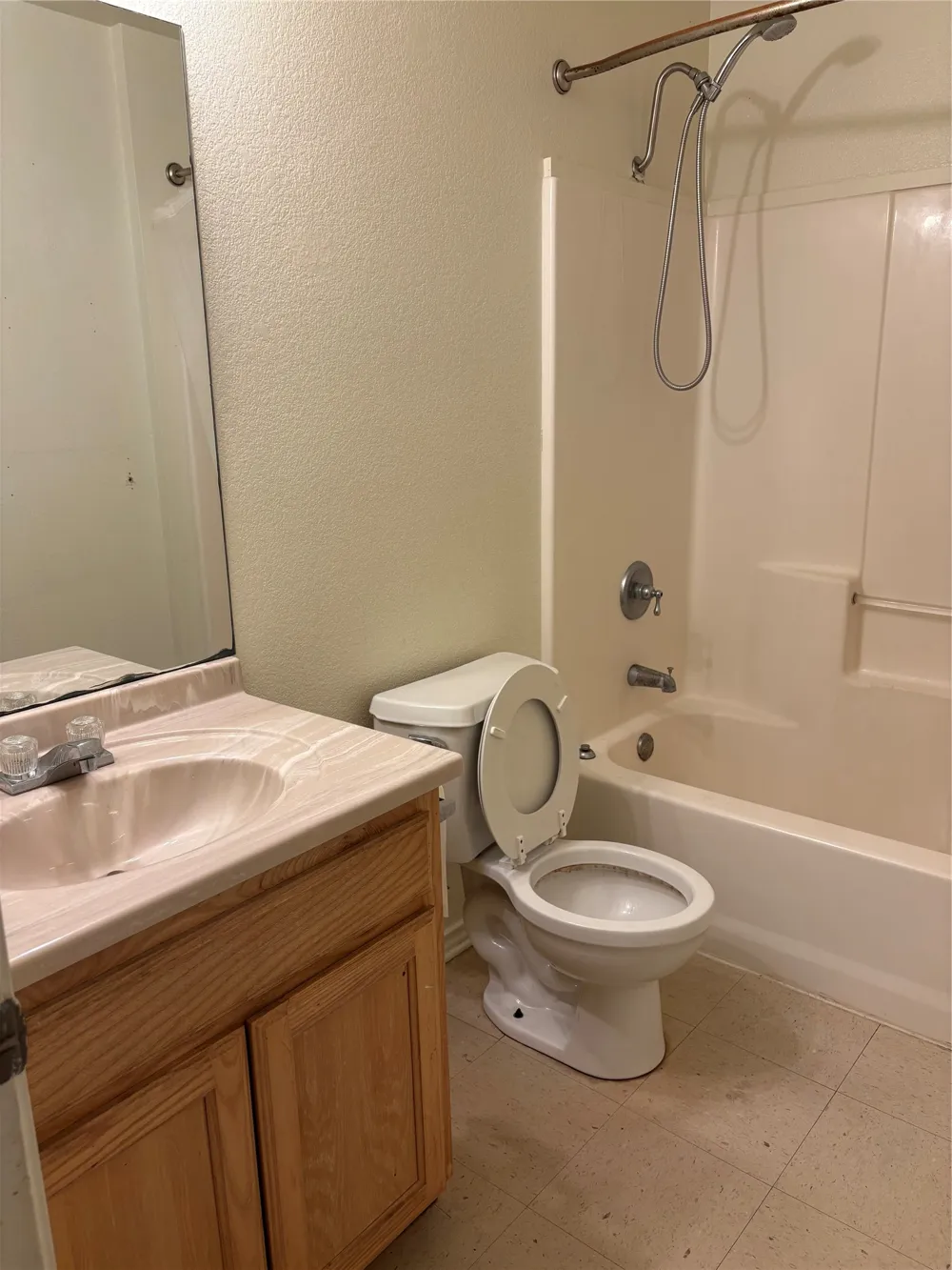 1007 Howeth Street Gainesville, TX 76240
