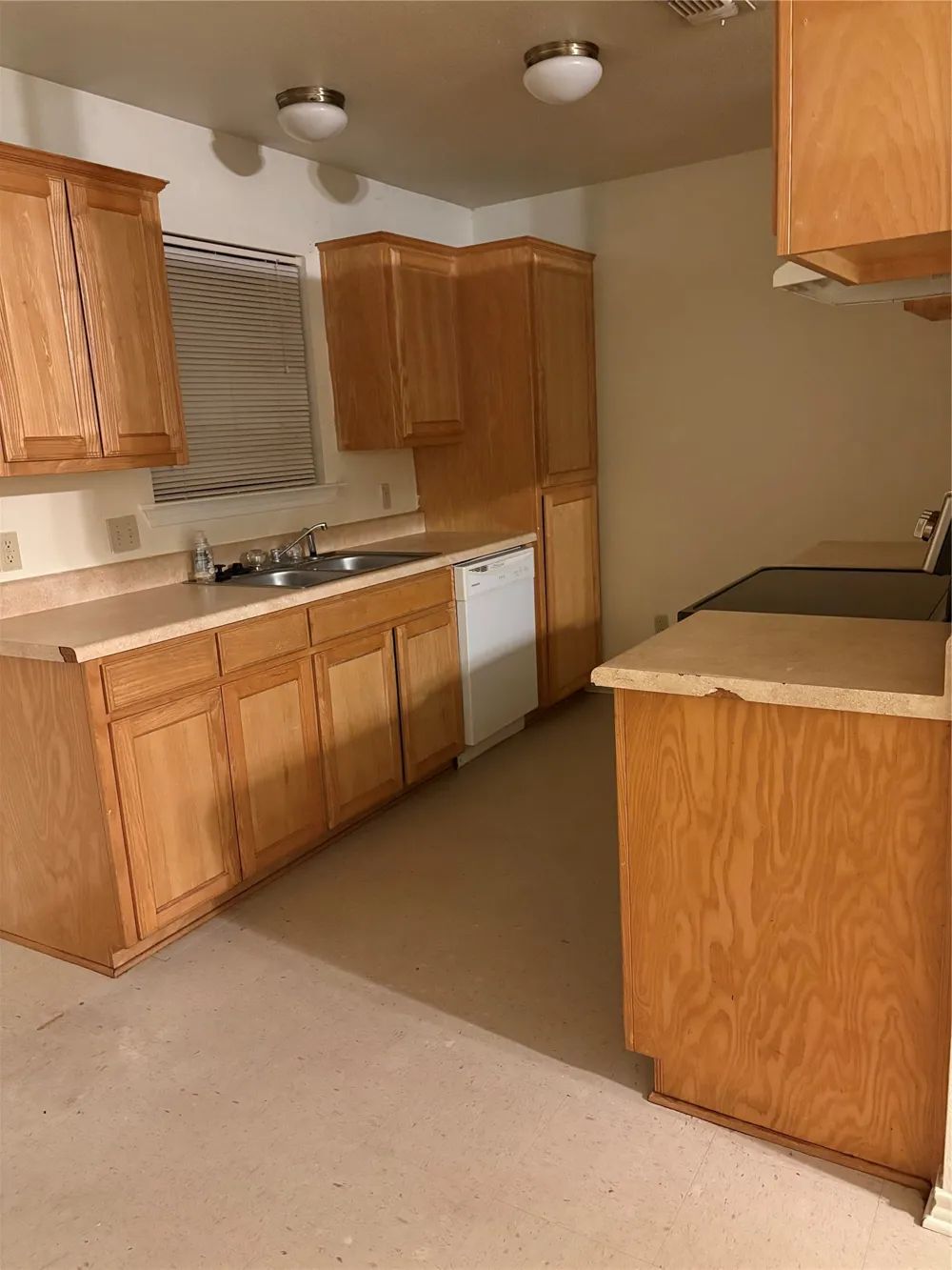 1007 Howeth Street Gainesville, TX 76240