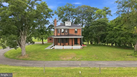 2122 JONES ROAD
