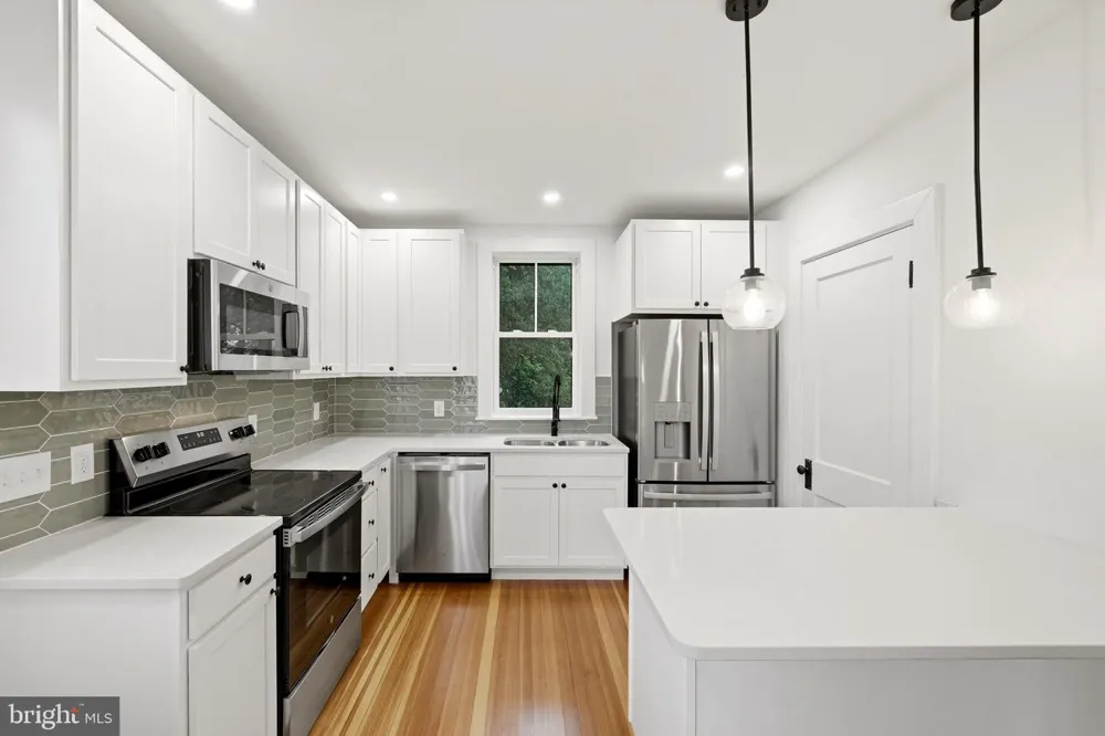 2122 JONES ROAD Winchester, VA 22602