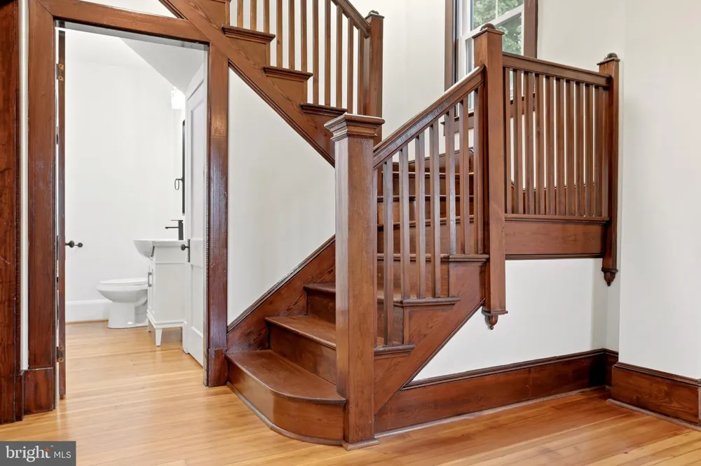 2122 JONES ROAD Winchester, VA 22602