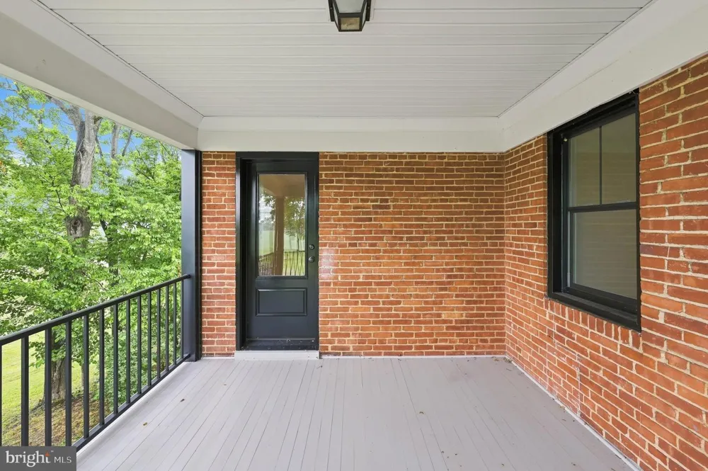 2122 JONES ROAD Winchester, VA 22602