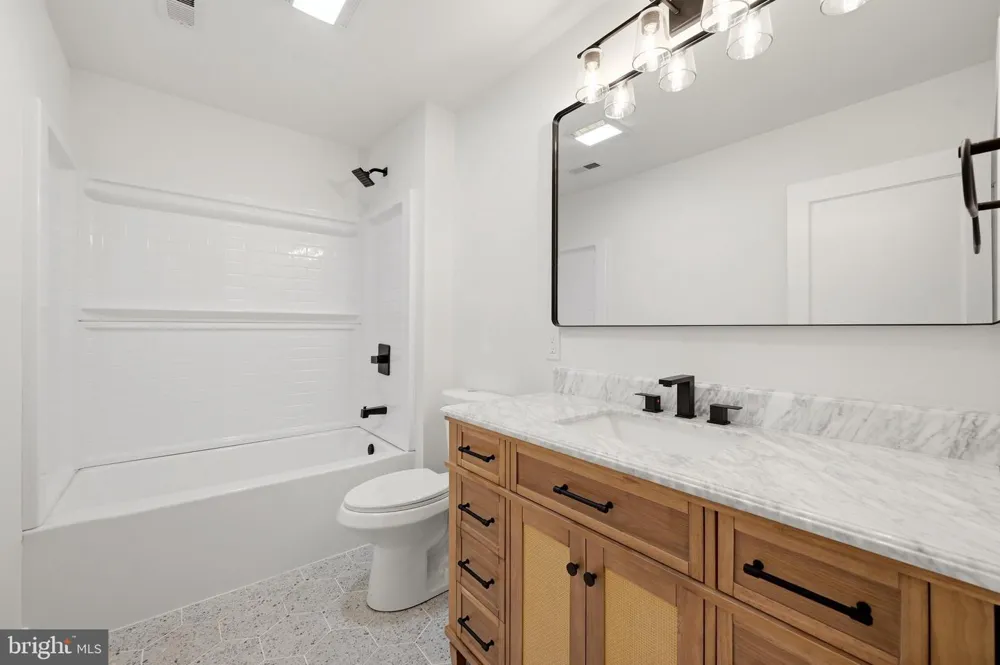 2122 JONES ROAD Winchester, VA 22602