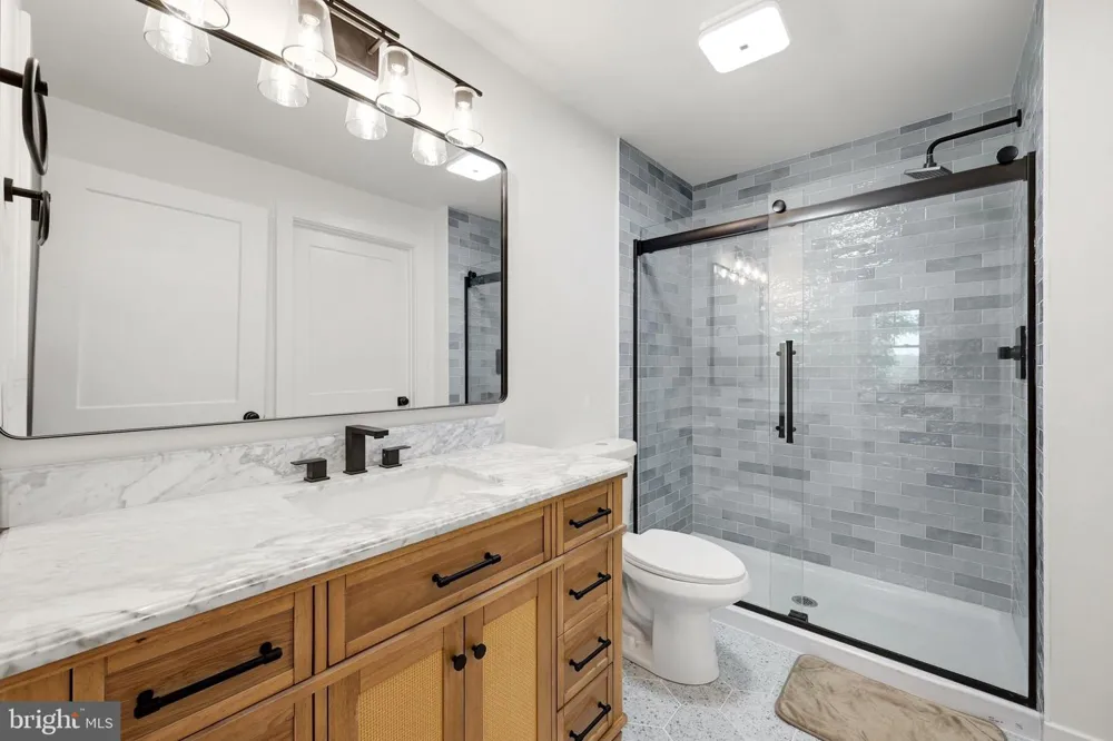 2122 JONES ROAD Winchester, VA 22602