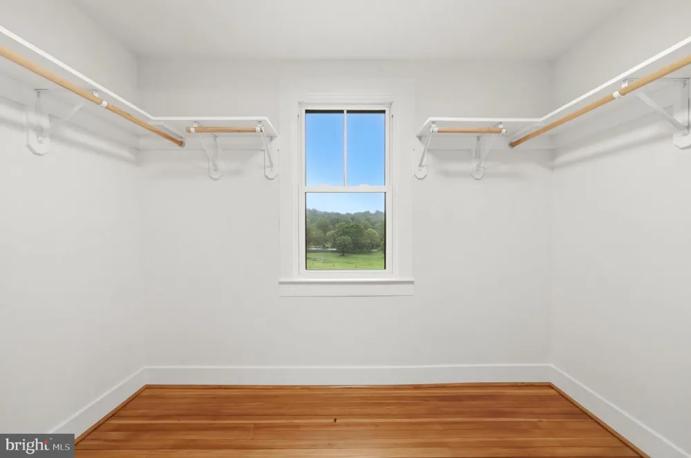 2122 JONES ROAD Winchester, VA 22602