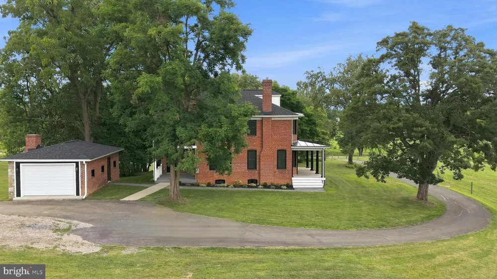 2122 JONES ROAD Winchester, VA 22602