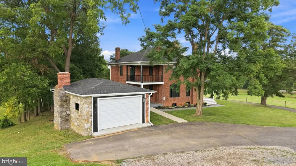 2122 JONES ROAD Winchester, VA 22602