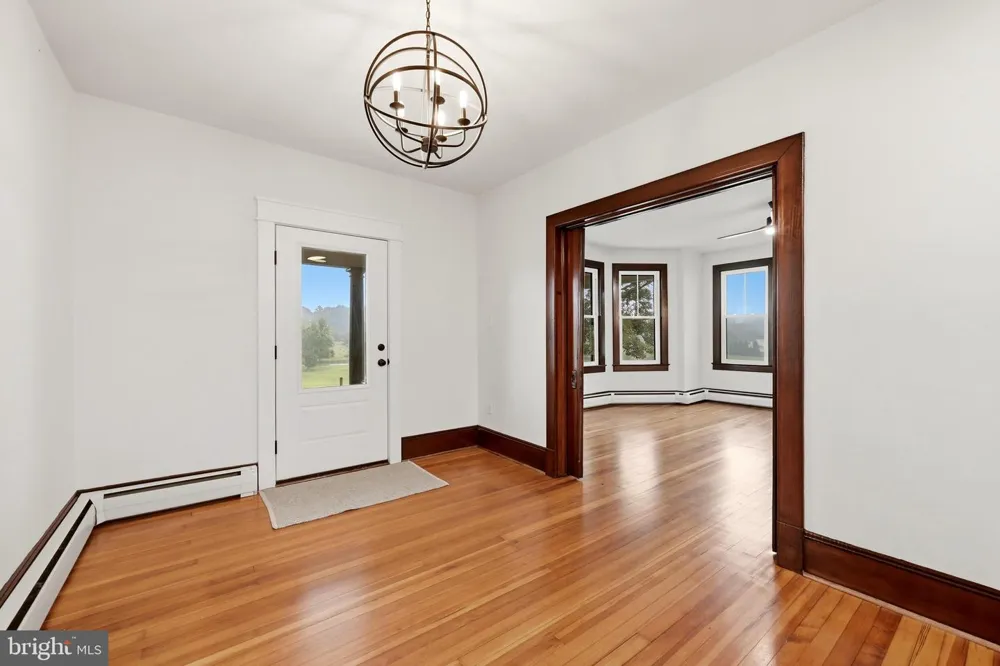 2122 JONES ROAD Winchester, VA 22602