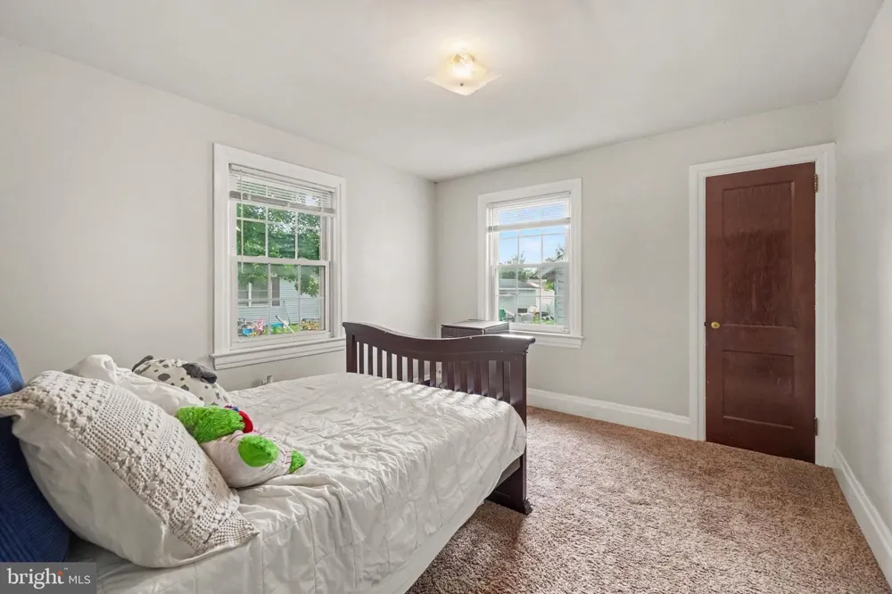 911 W CHERRY STREET Palmyra, PA 17078