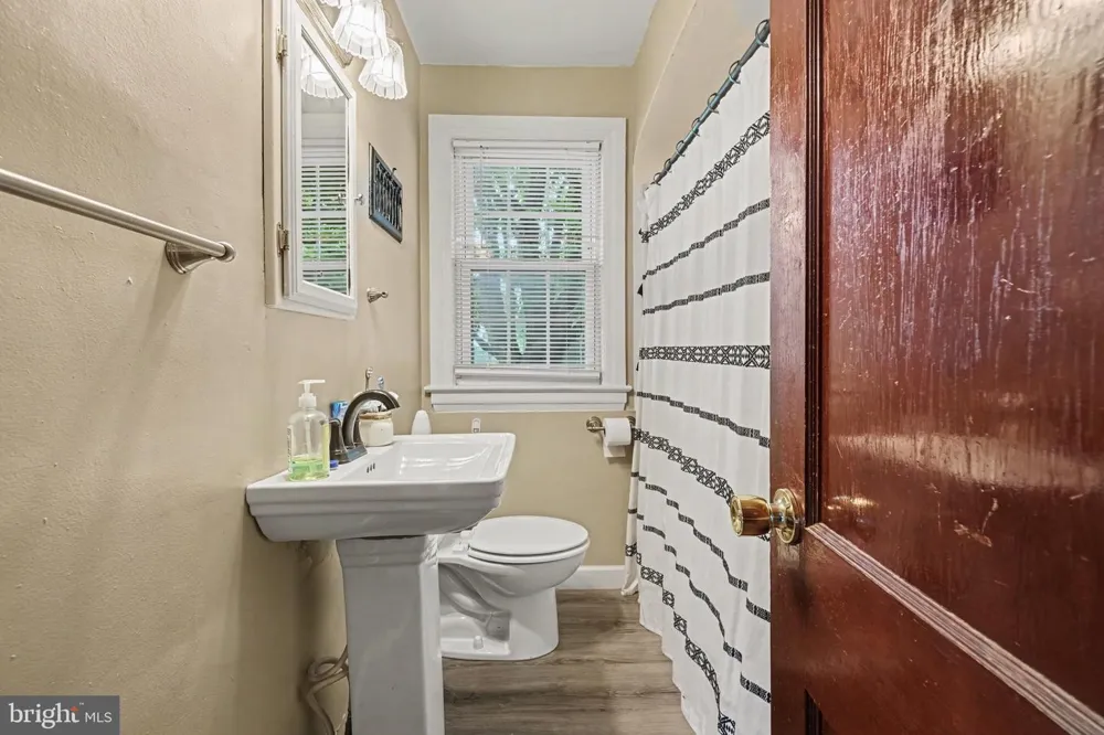 911 W CHERRY STREET Palmyra, PA 17078