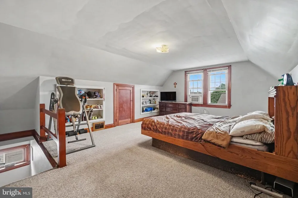 911 W CHERRY STREET Palmyra, PA 17078