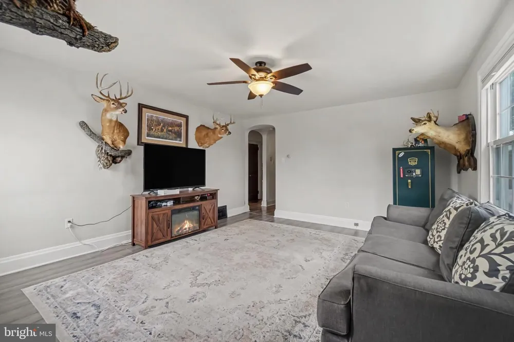 911 W CHERRY STREET Palmyra, PA 17078