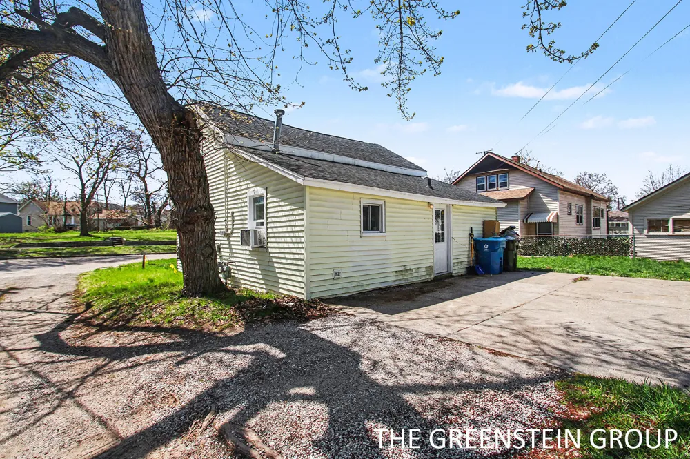 1388 7th Street Muskegon, MI 49441