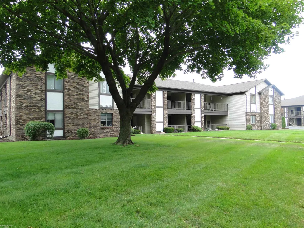 29842 Utica Road Roseville City, MI 48066