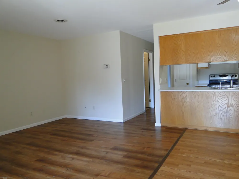 29842 Utica Road Roseville City, MI 48066