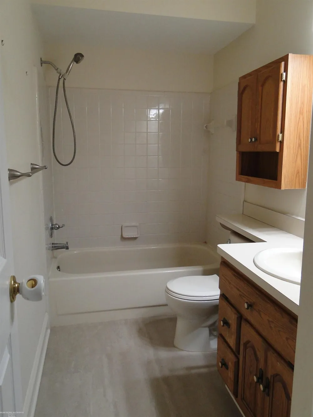 29842 Utica Road Roseville City, MI 48066