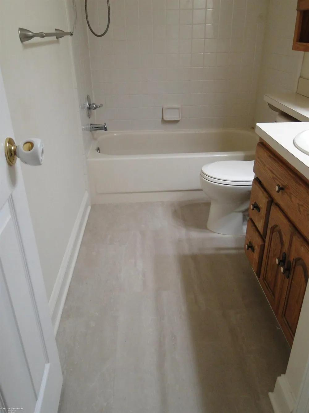 29842 Utica Road Roseville City, MI 48066