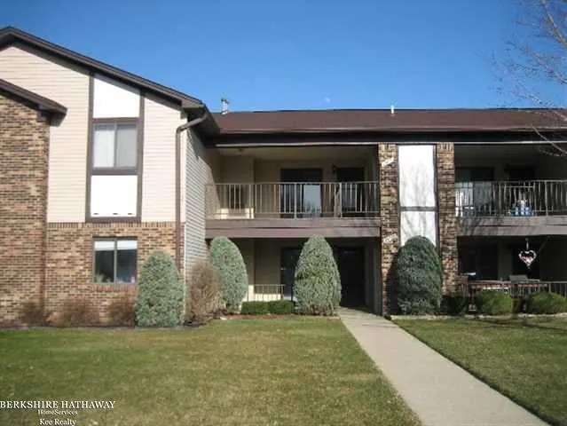 29842 Utica Road Roseville City, MI 48066