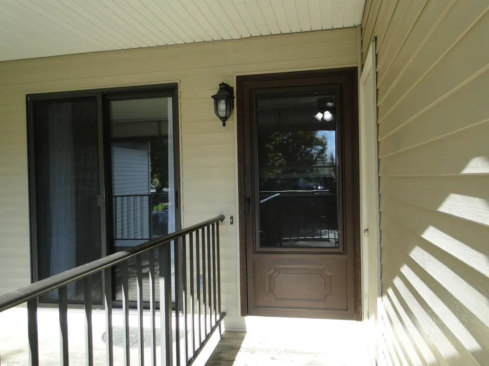 29842 Utica Road Roseville City, MI 48066