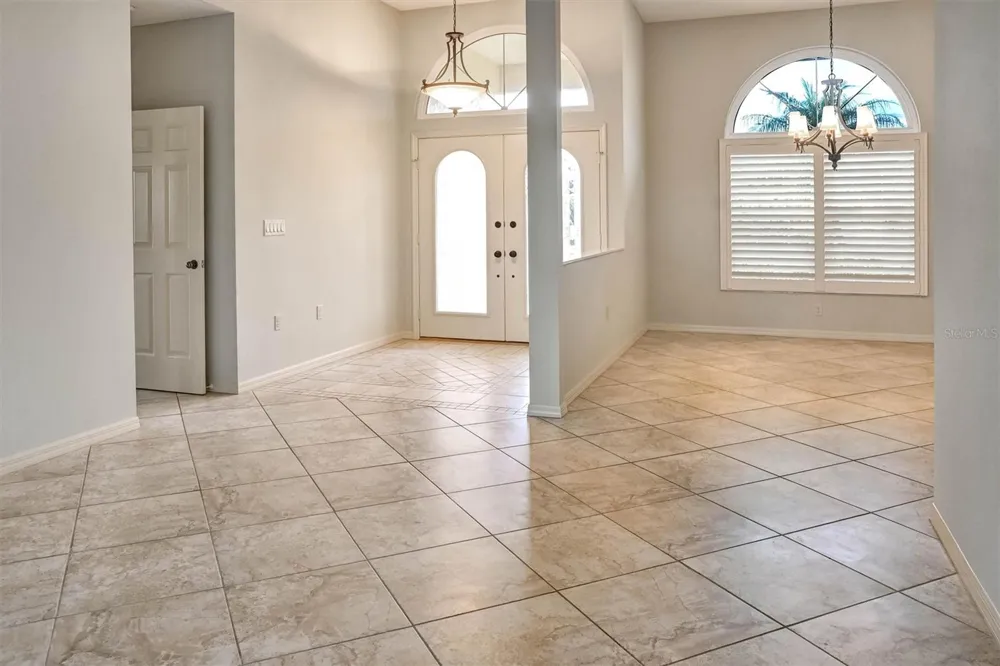 1565 WATERFORD DRIVE Venice, FL 34292
