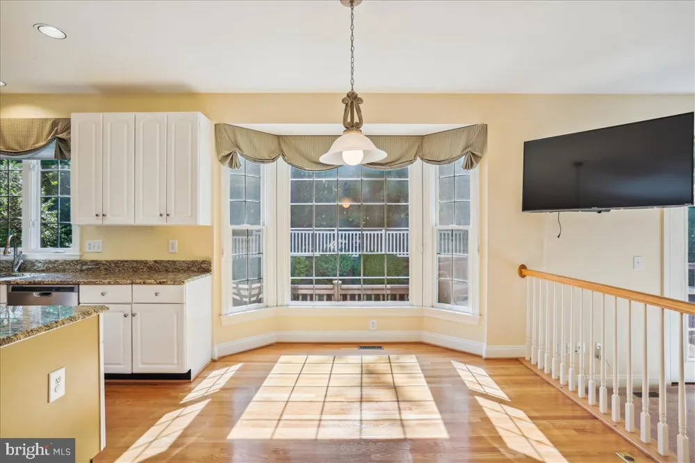 8931 FALLS FARM DRIVE Potomac, MD 20854