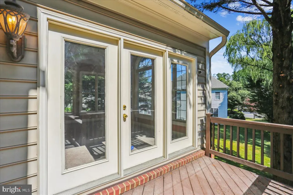 8931 FALLS FARM DRIVE Potomac, MD 20854
