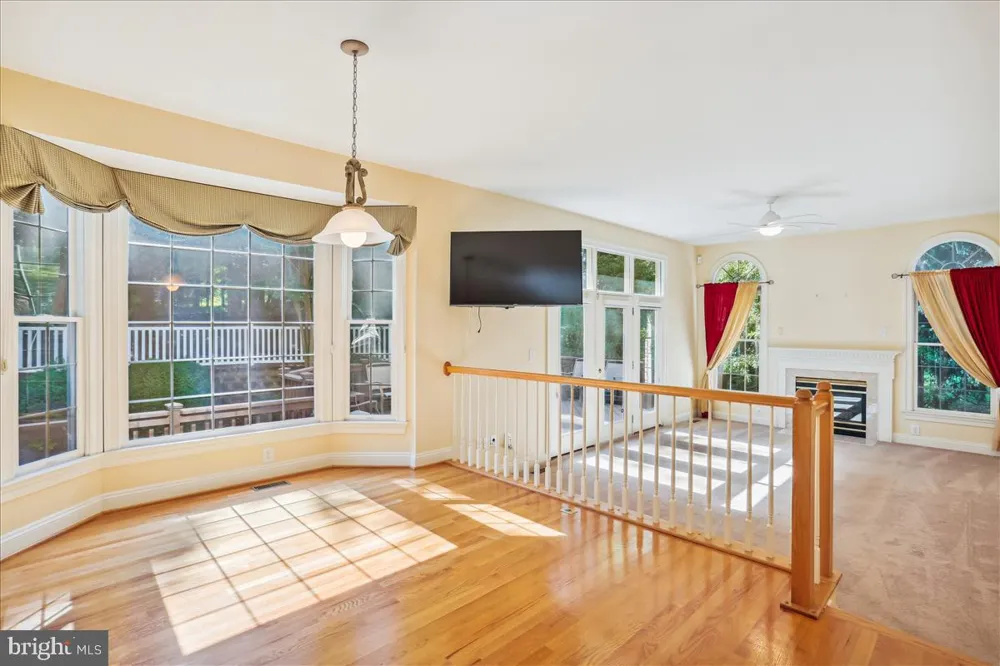 8931 FALLS FARM DRIVE Potomac, MD 20854
