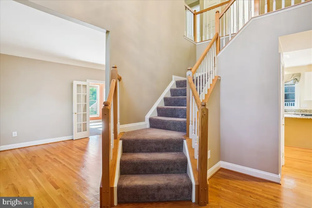 8931 FALLS FARM DRIVE Potomac, MD 20854