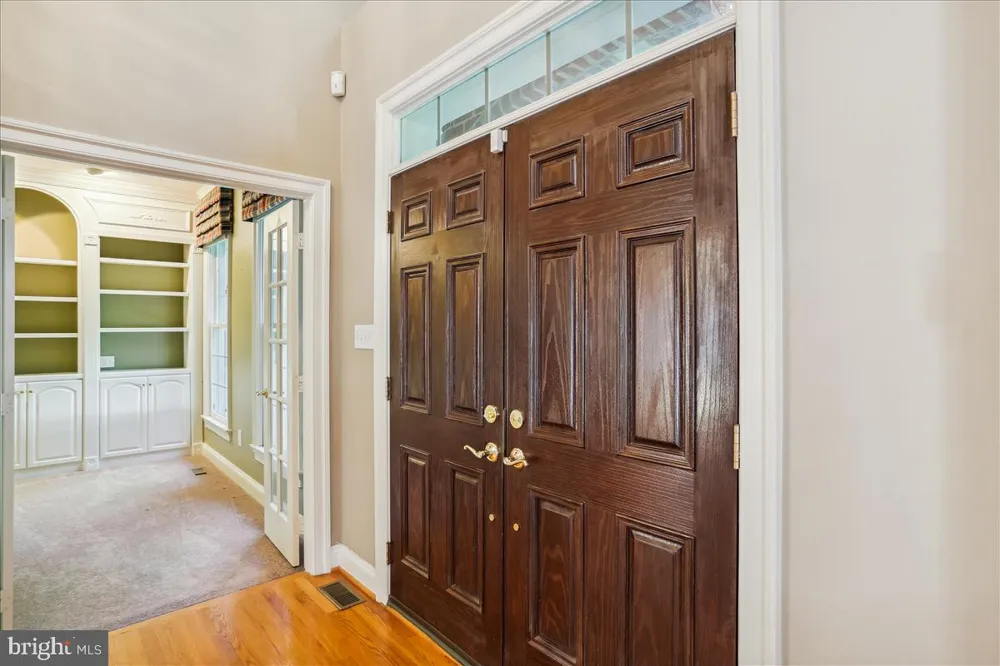 8931 FALLS FARM DRIVE Potomac, MD 20854