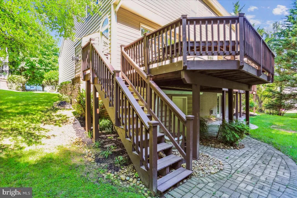 8931 FALLS FARM DRIVE Potomac, MD 20854