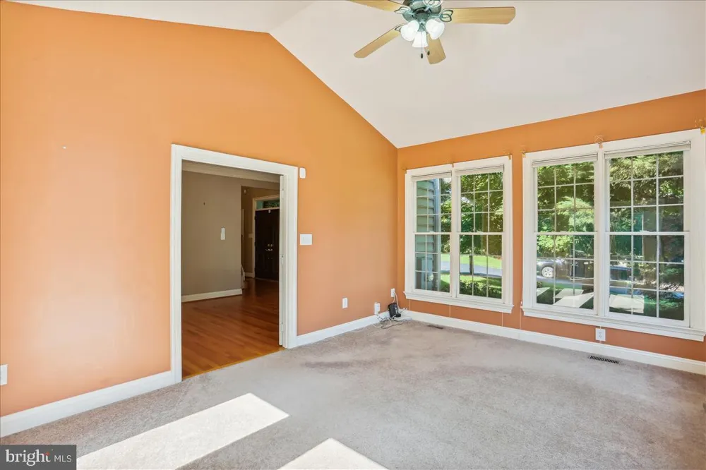 8931 FALLS FARM DRIVE Potomac, MD 20854