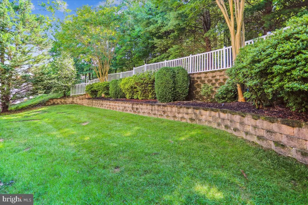 8931 FALLS FARM DRIVE Potomac, MD 20854