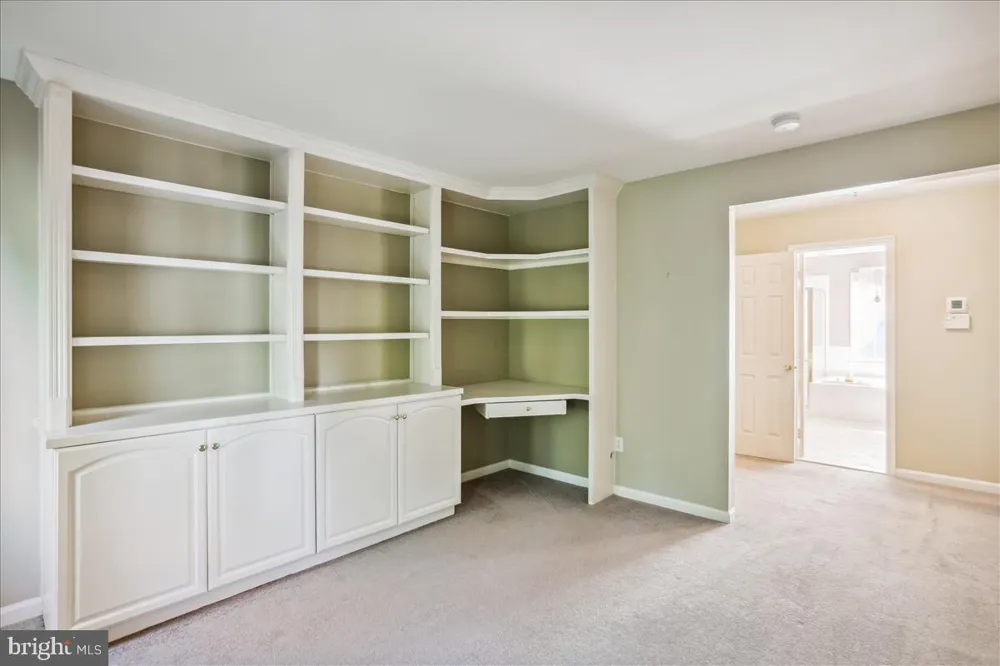 8931 FALLS FARM DRIVE Potomac, MD 20854