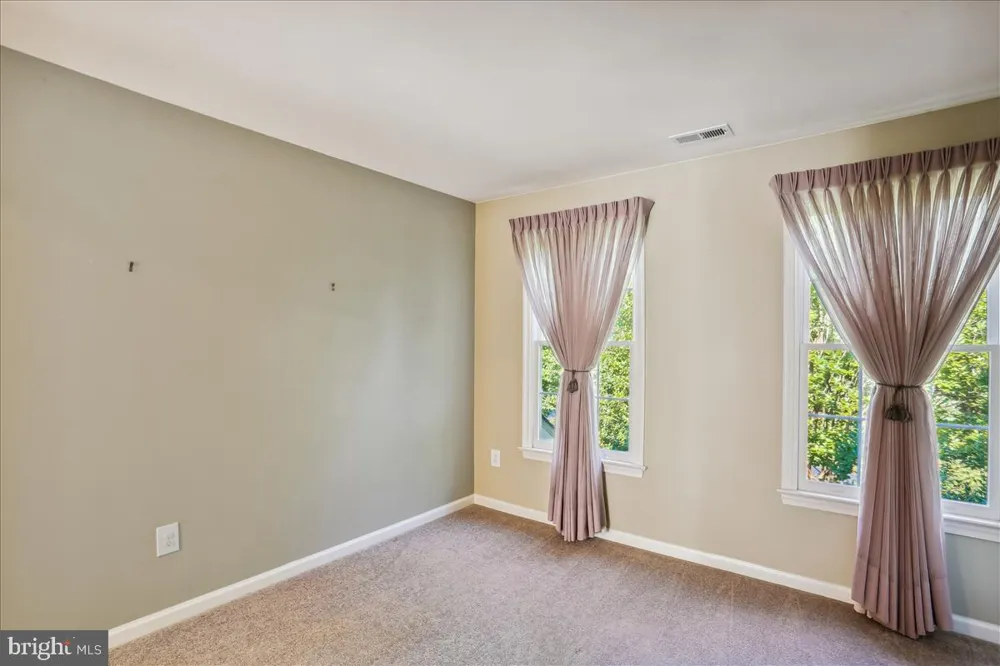 8931 FALLS FARM DRIVE Potomac, MD 20854
