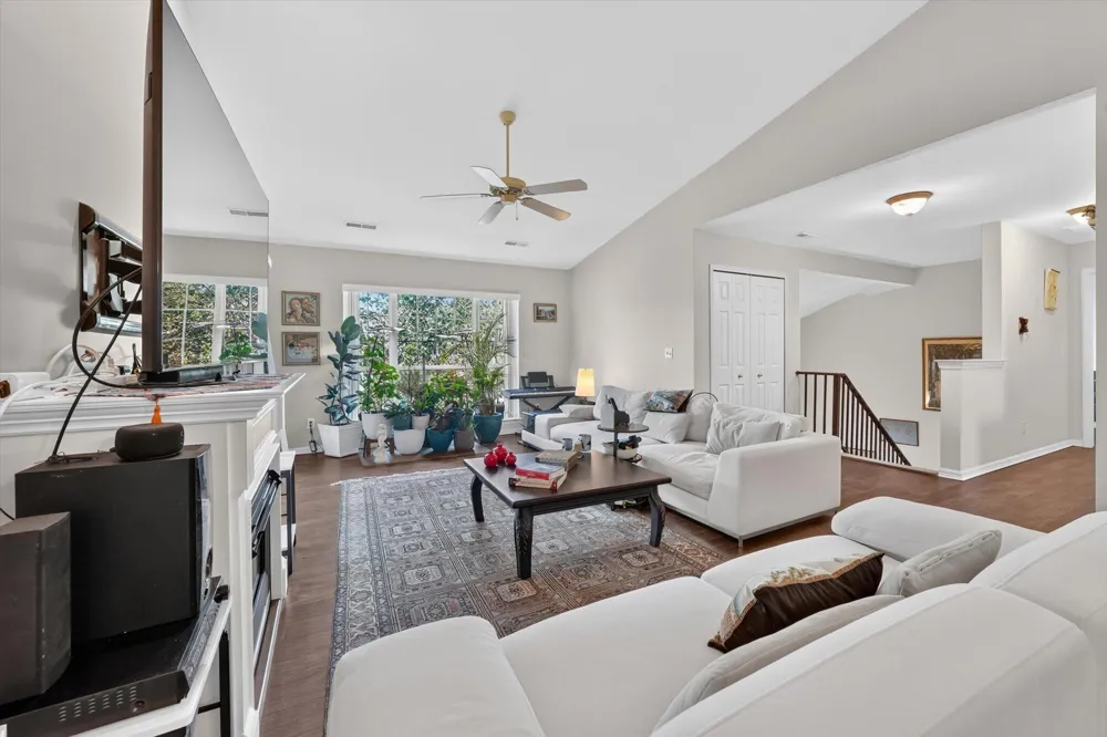 16766 Dover Drive Northville, MI 48168