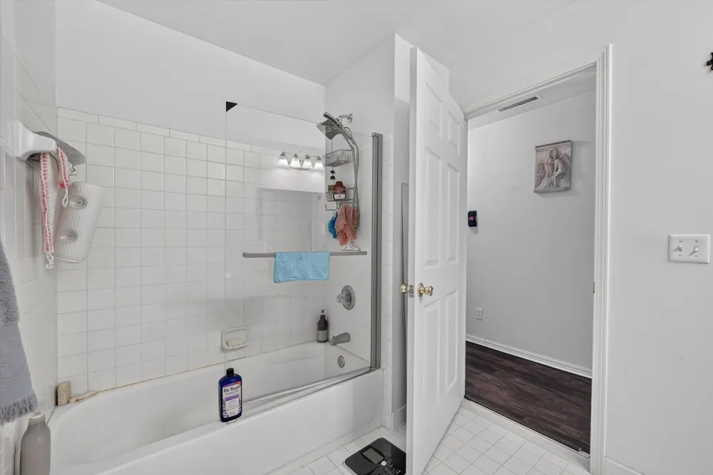 16766 Dover Drive Northville, MI 48168