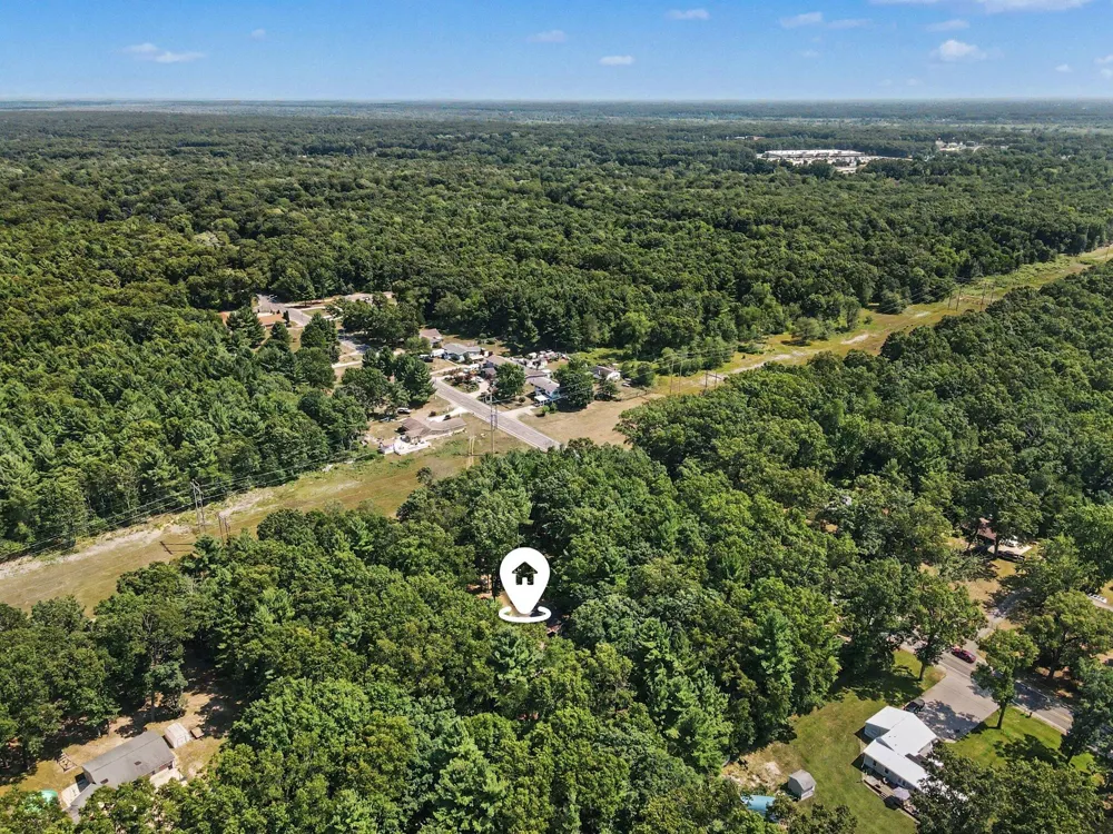 416 E River Road Dalton Township, MI 49445