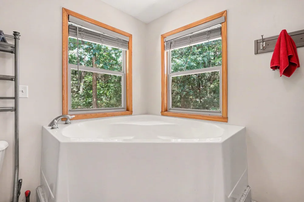 416 E River Road Dalton Township, MI 49445