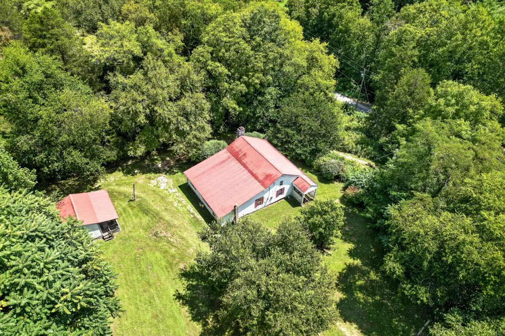 2949 Wilmouth Creek Rd Liberty, TN 37095