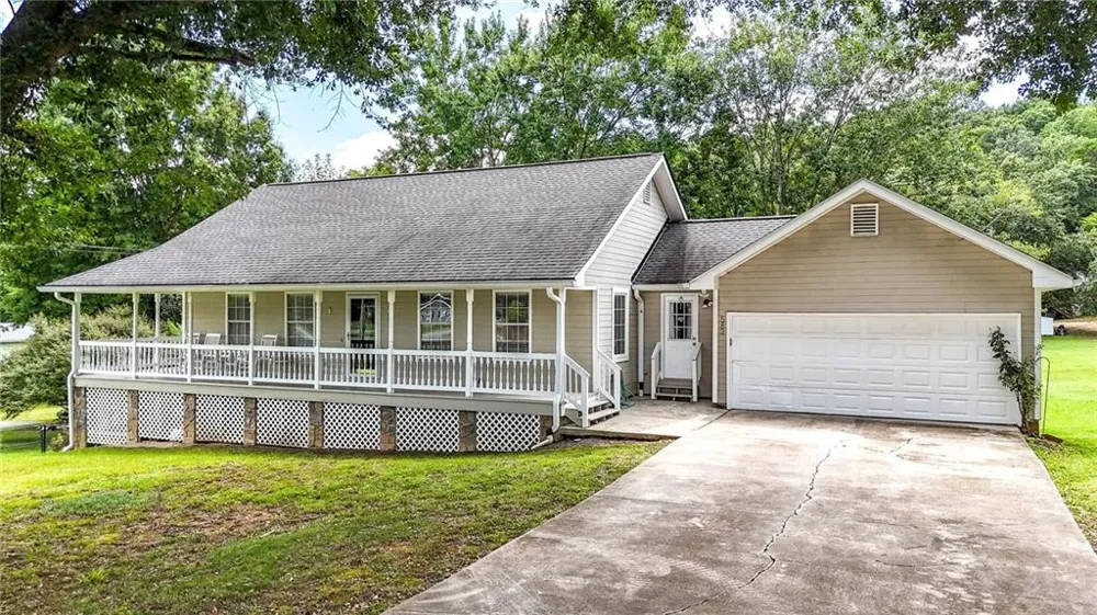 583 Avondale Drive Rocky Face, GA 30740