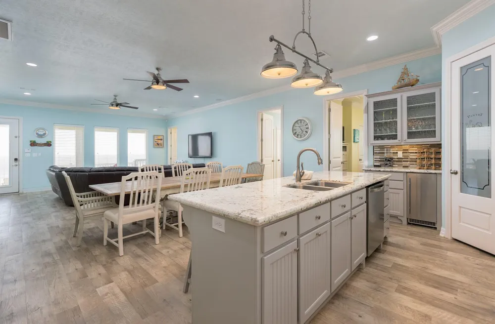 843 S Jack Road Crystal Beach, TX 77650