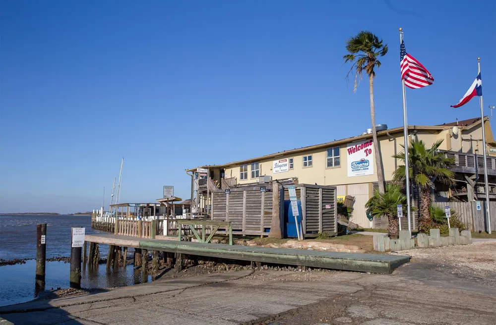 843 S Jack Road Crystal Beach, TX 77650