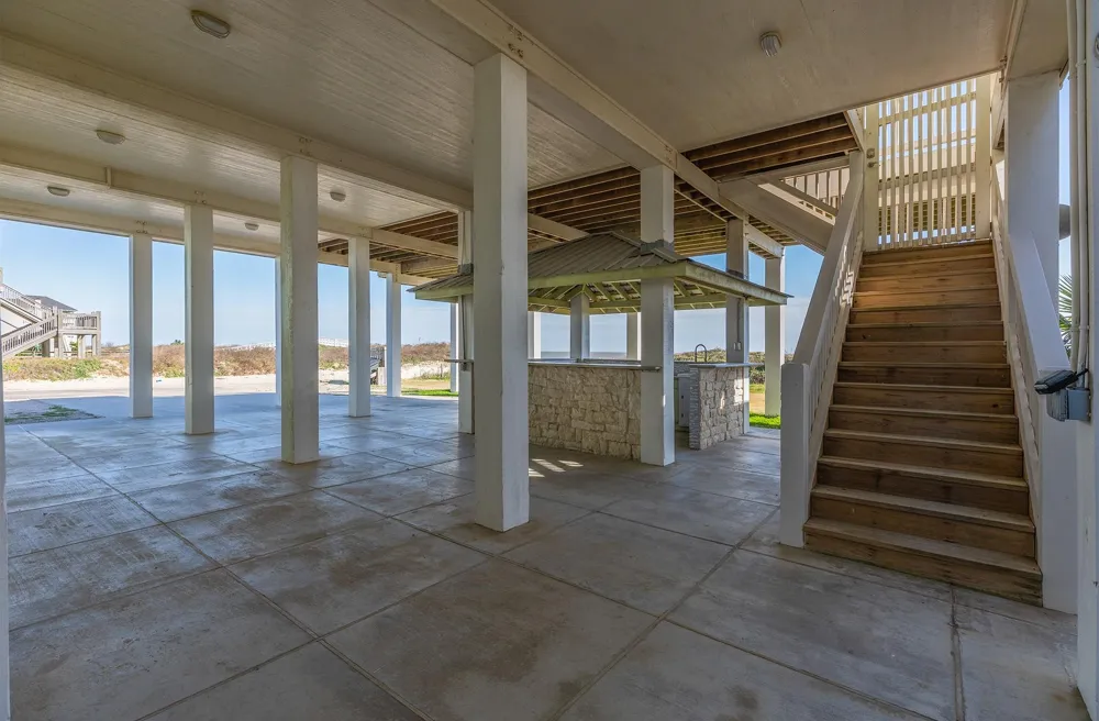 843 S Jack Road Crystal Beach, TX 77650