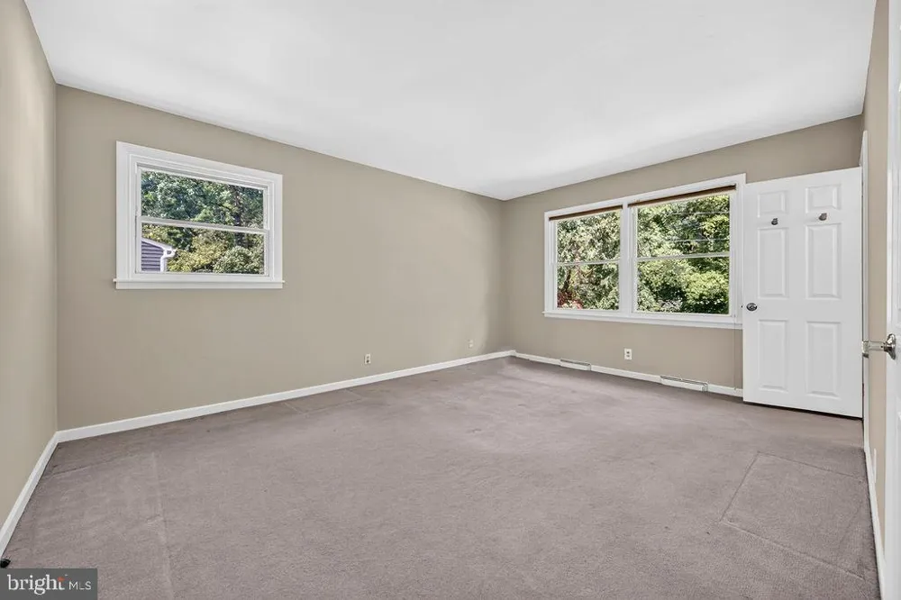 840 PEMBROKE ROAD Rydal, PA 19046